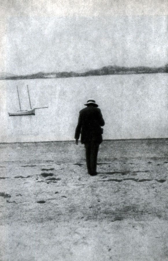 Анри Пуанкаре на пляже в 1911 году